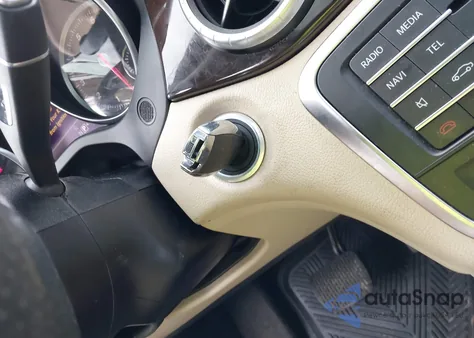 2018 Mercedes-Benz Cla 250 4Matic z USA, uszkodzony, nr VIN WDDSJ4GB0JN657010